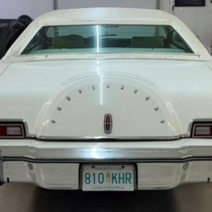 1976 "Lipstick" Lincoln Continental - Image 12
