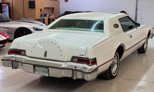 1976 "Lipstick" Lincoln Continental