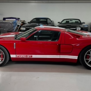 2005 Ford GT - Image 16