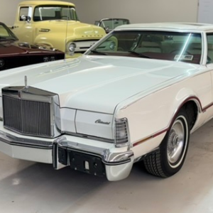 1976 "Lipstick" Lincoln Continental - Image 8
