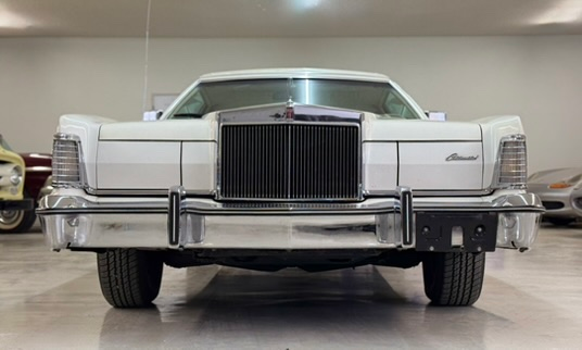 1976 "Lipstick" Lincoln Continental