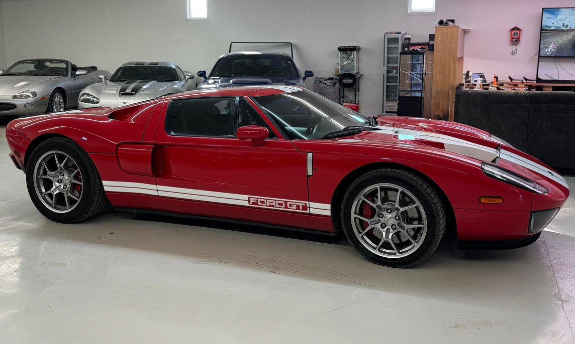 2005 Ford GT