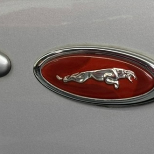 2001 Jaguar XKR - Image 8