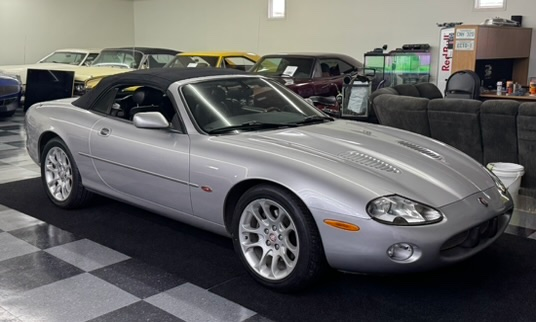 2001 Jaguar XKR