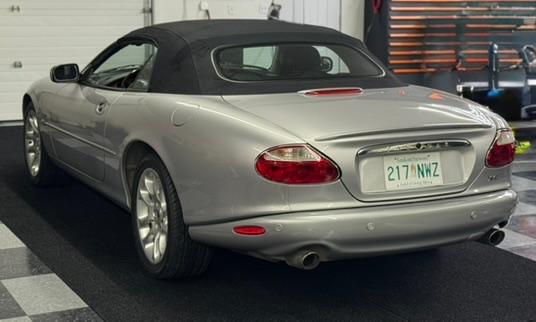 2001 Jaguar XKR