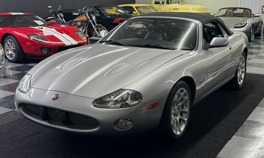 2001 Jaguar XKR