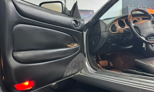 2001 Jaguar XKR