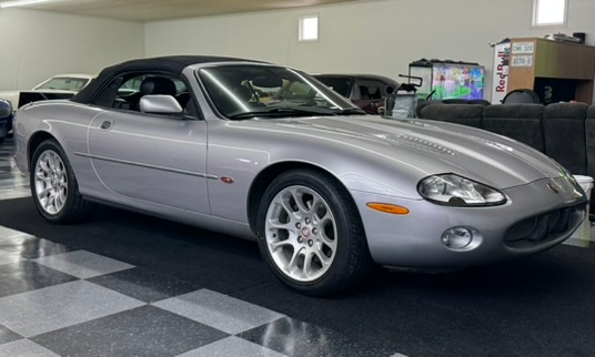 2001 Jaguar XKR